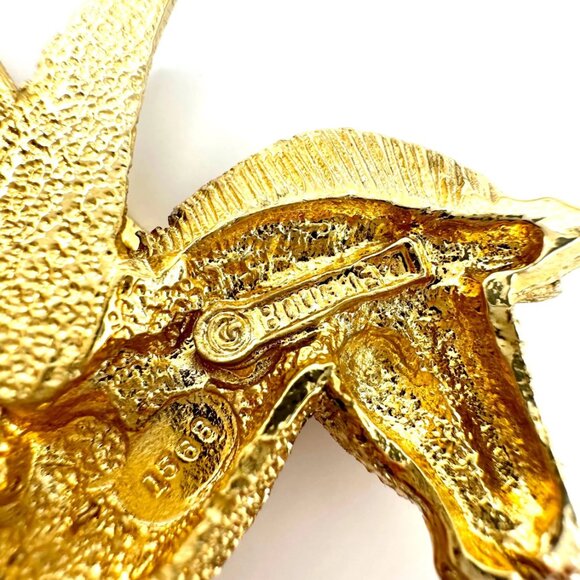 Designer Vintage Boucher Gold Tone Pegasus Brooch  - Signed & Numbered 1568 - Picture 3 of 3